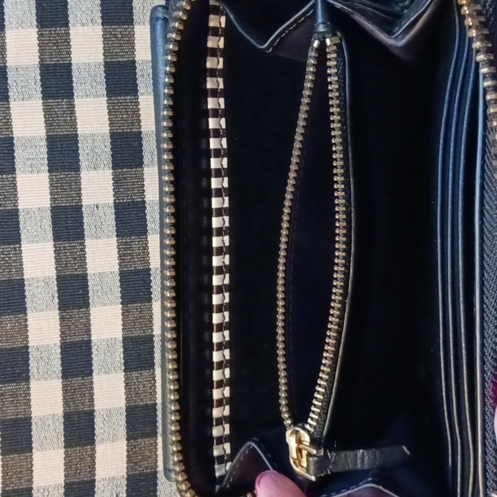 Henri Bendel leather wallet - Picture 4 of 6